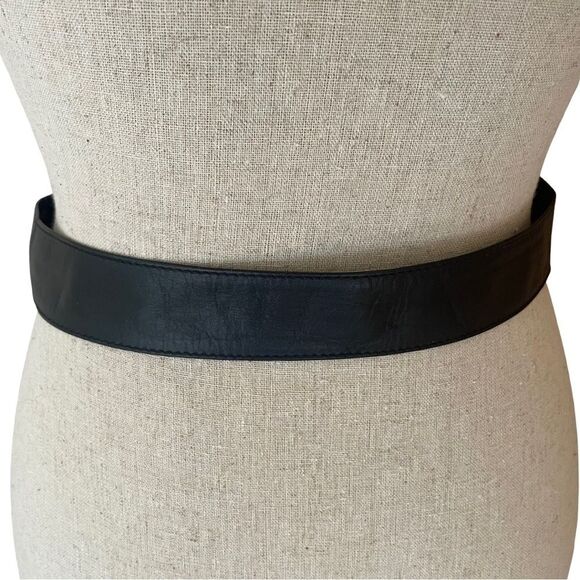 VINTAGE Doncaster Suede Leather Belt With Mother of Pearl Buckle Black main image 8